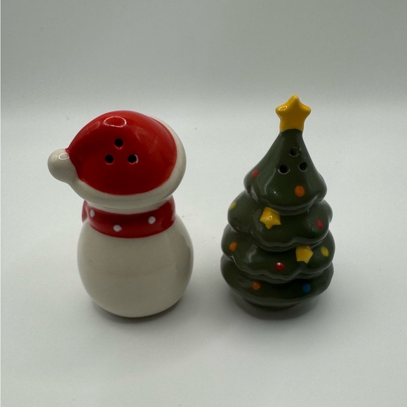 Festive Snowman and Christmas Tree Salt & Pepper Shakers - Picture 2 of 6